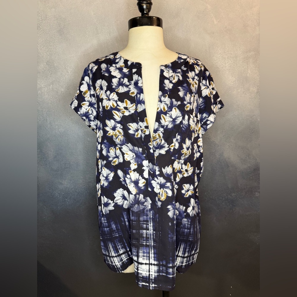 Floral Navy Women's Top - Picture 8 of 10